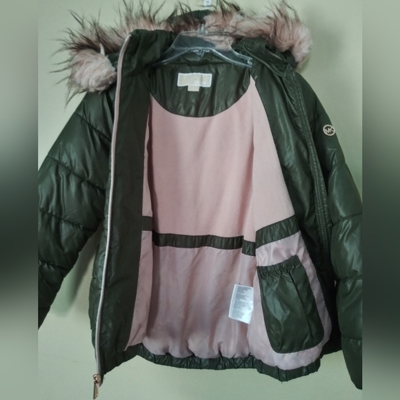 Michael kors Girls Puffer Jacket - Picture 6 of 8